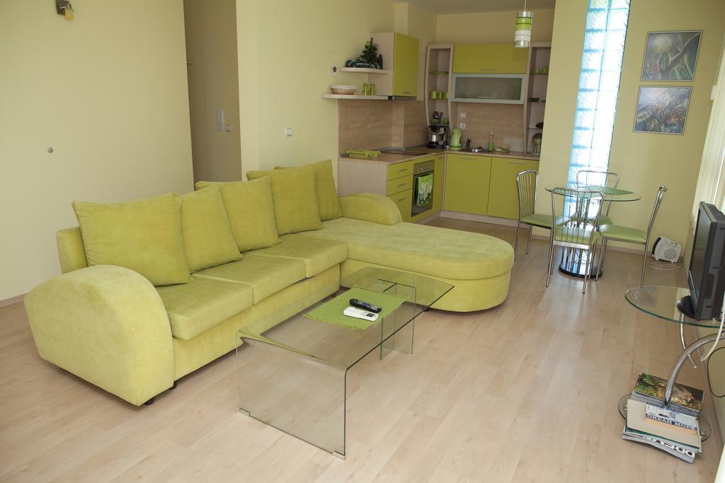 Spa Villa Crystal Hisarya Ruang foto